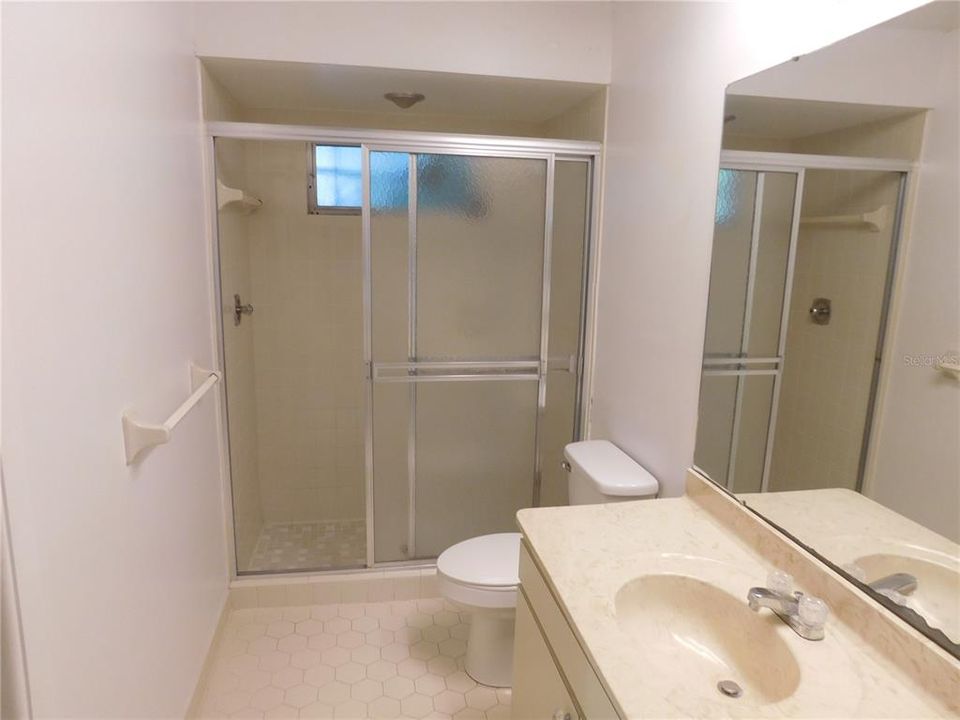 最近租的: $2,800 (4 贝兹, 2 浴室, 1946 平方英尺)