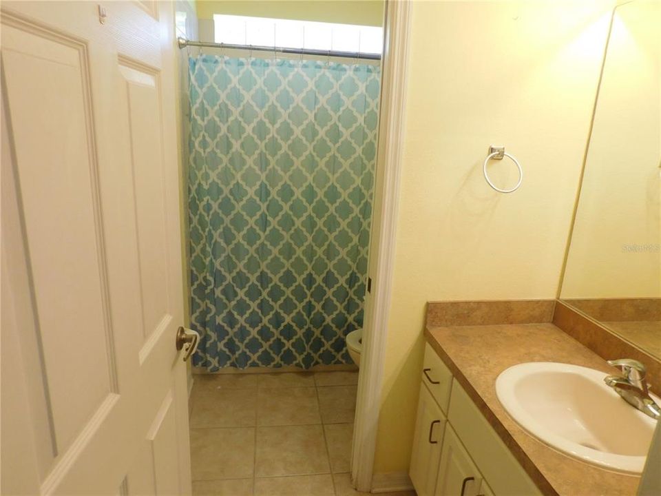 最近租的: $2,800 (4 贝兹, 2 浴室, 1946 平方英尺)