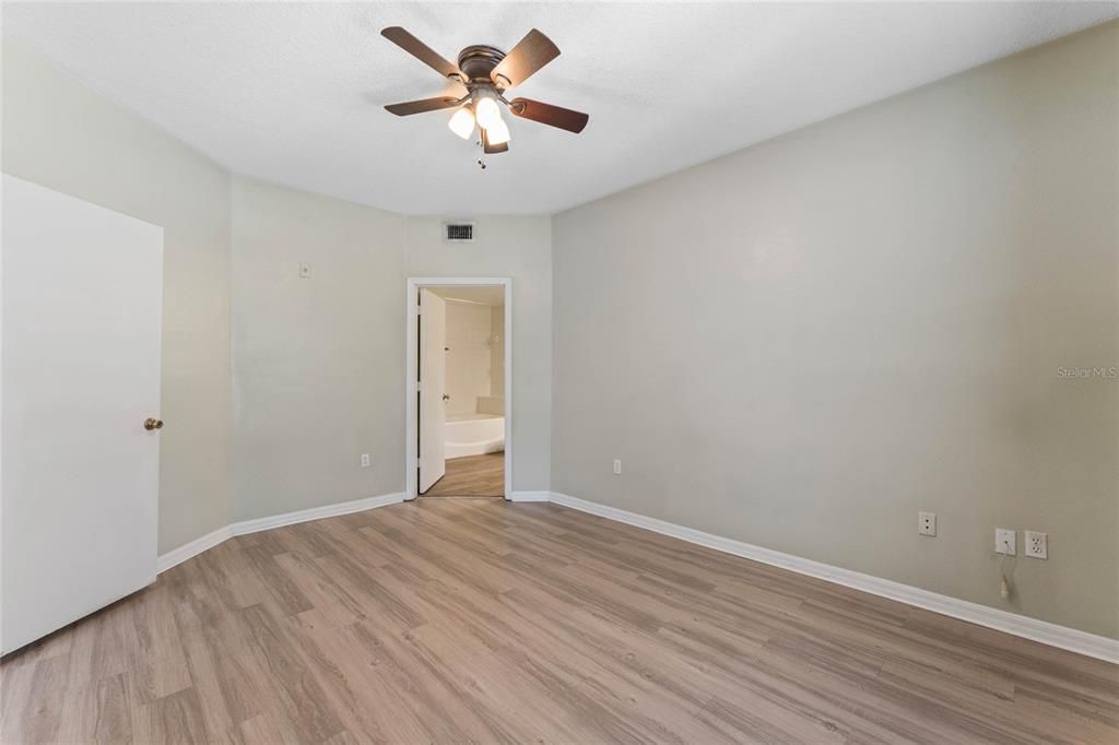 For Rent: $1,945 (3 beds, 2 baths, 1362 Square Feet)