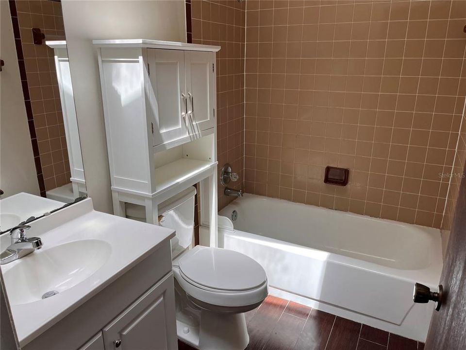Недавно арендовано: $1,350 (2 спален, 2 ванн, 1151 Квадратных фут)