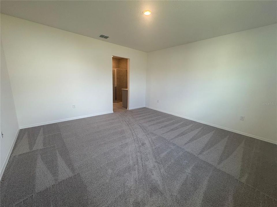 For Sale: $274,990 (3 beds, 2 baths, 1492 Square Feet)