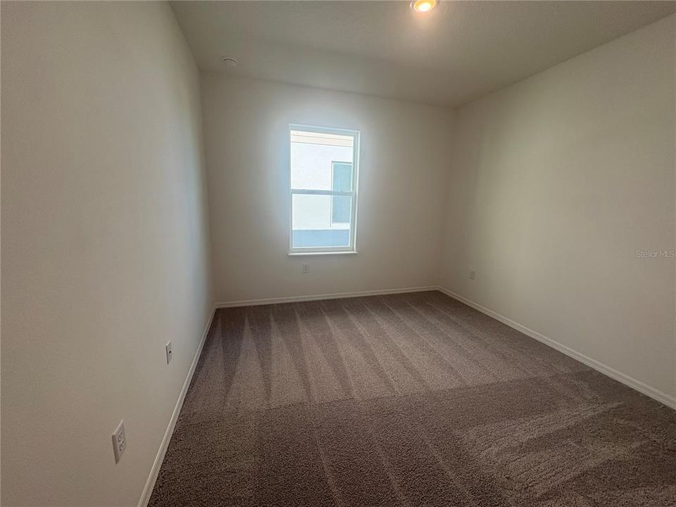 For Sale: $274,990 (3 beds, 2 baths, 1492 Square Feet)