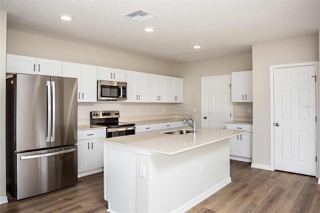 Active With Contract: $432,490 (4 beds, 2 baths, 2226 Square Feet)