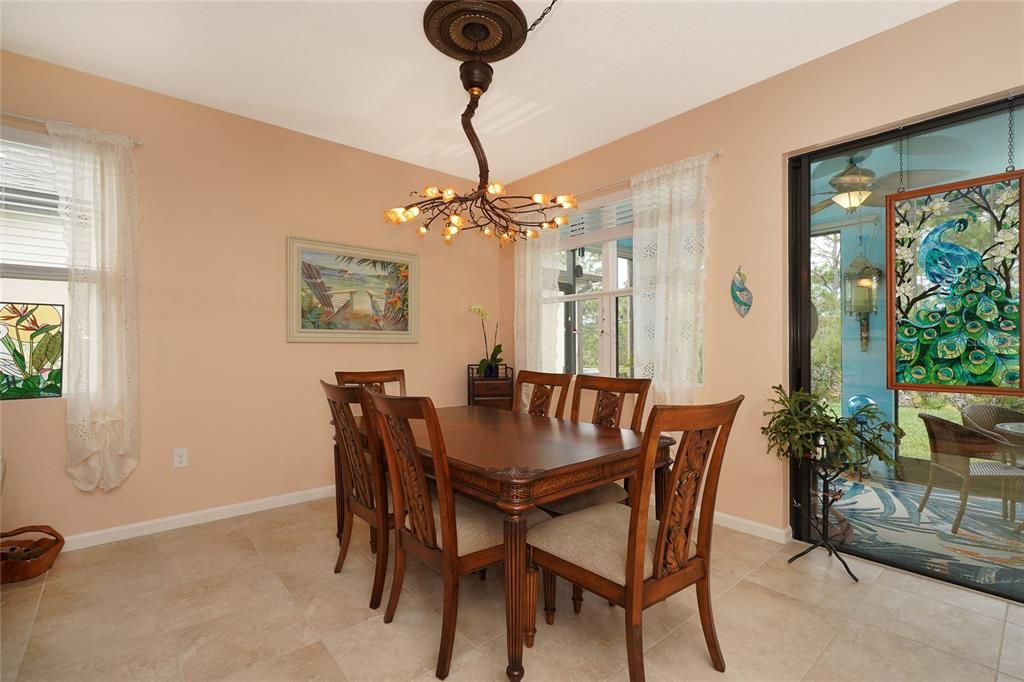 For Sale: $435,000 (3 beds, 2 baths, 1812 Square Feet)