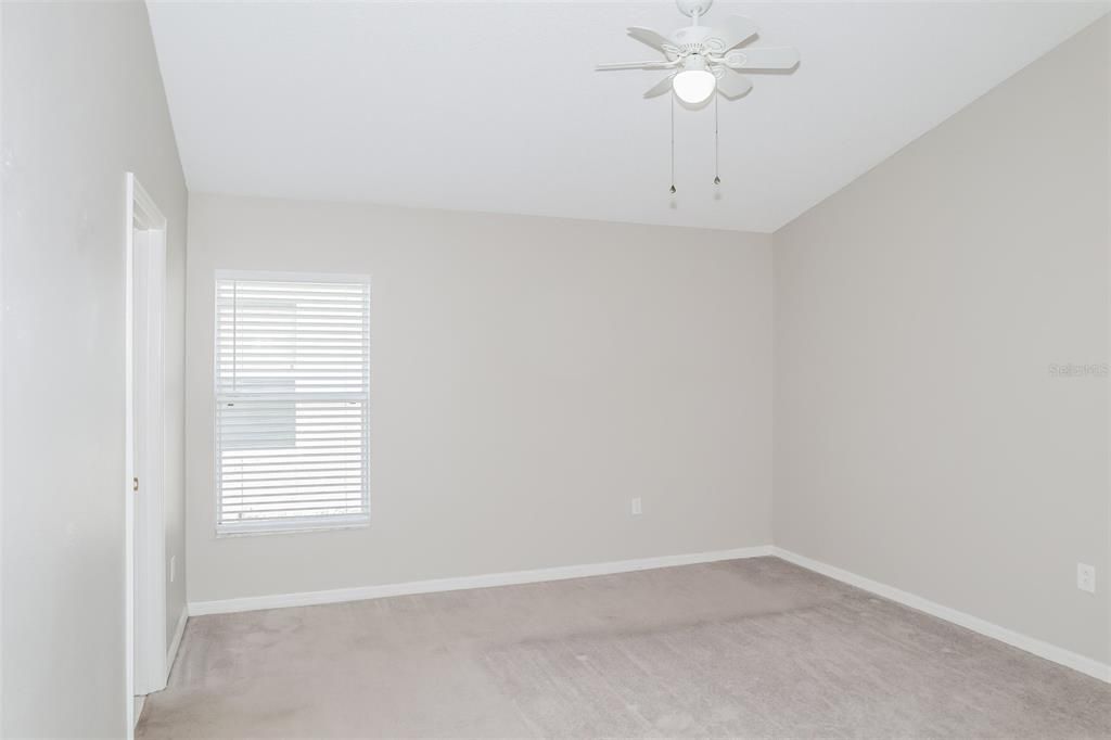For Rent: $2,225 (3 beds, 2 baths, 1816 Square Feet)