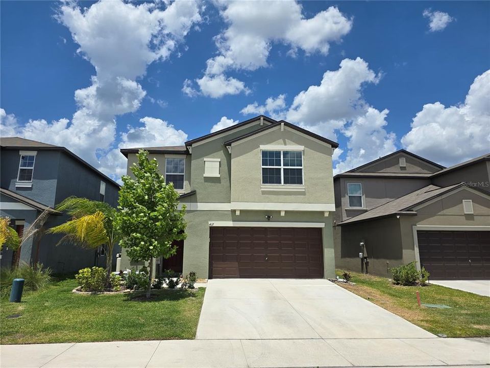 For Sale: $379,999 (5 beds, 2 baths, 2264 Square Feet)