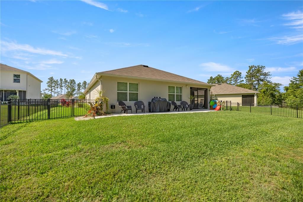 Active With Contract: $299,900 (4 beds, 2 baths, 1830 Square Feet)