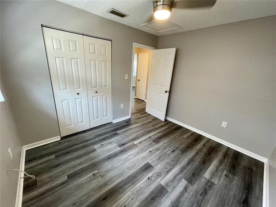 Active With Contract: $1,425 (2 beds, 1 baths, 713 Square Feet)