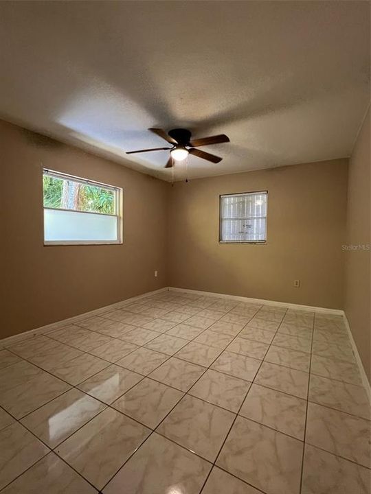 For Rent: $1,250 (1 beds, 1 baths, 525 Square Feet)