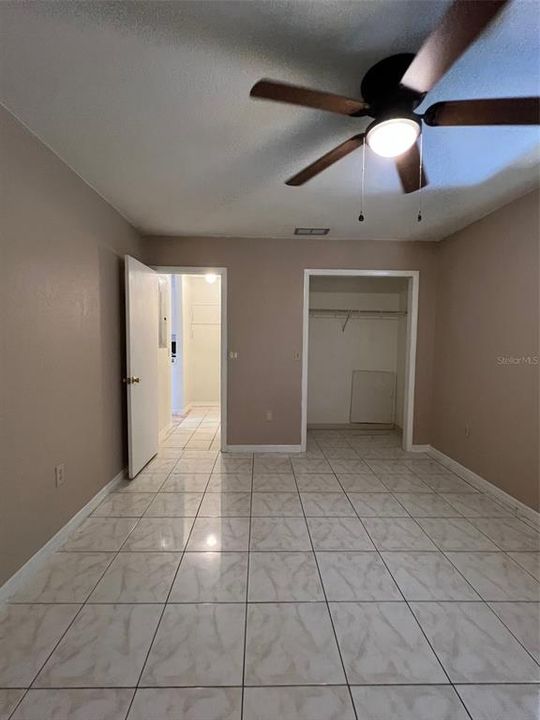 For Rent: $1,250 (1 beds, 1 baths, 525 Square Feet)
