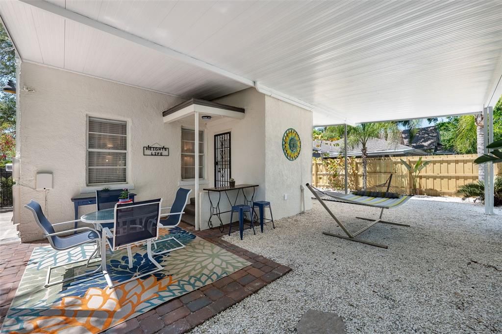 Recently Sold: $598,000 (3 beds, 2 baths, 1446 Square Feet)