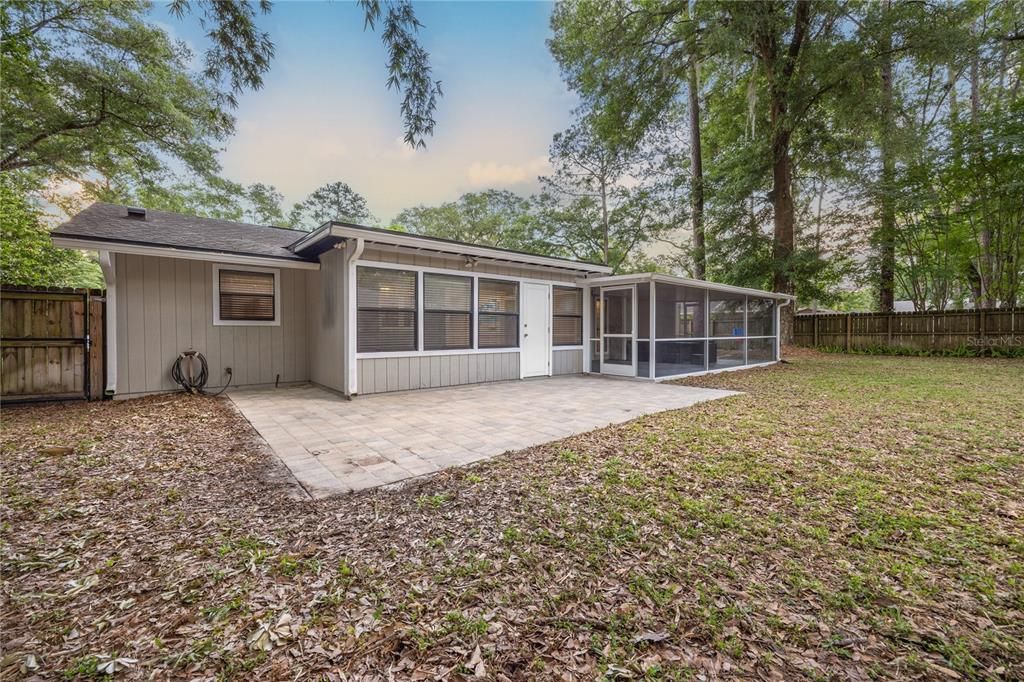 Recently Sold: $284,900 (3 beds, 2 baths, 1332 Square Feet)