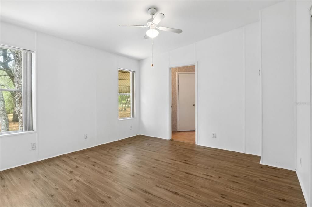 For Sale: $299,000 (3 beds, 2 baths, 1350 Square Feet)