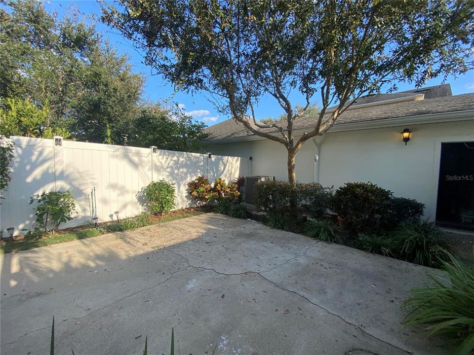 Recently Rented: $3,799 (3 beds, 2 baths, 2019 Square Feet)