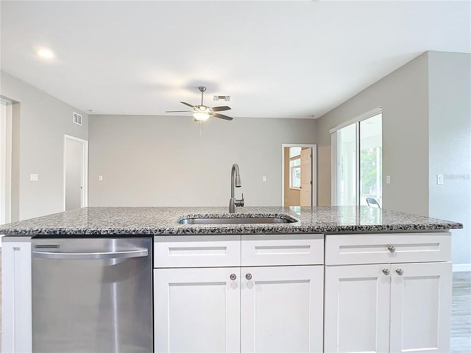 For Sale: $359,900 (3 beds, 2 baths, 1560 Square Feet)