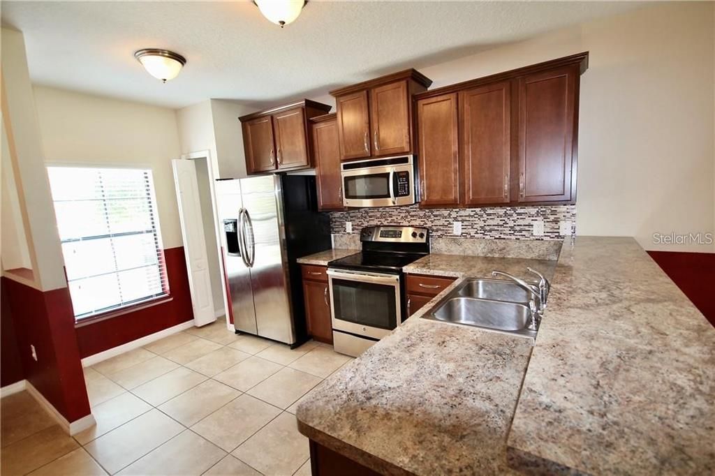 For Rent: $1,850 (2 beds, 2 baths, 1144 Square Feet)