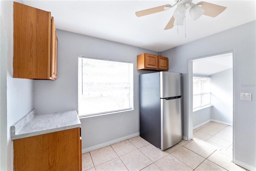 Active With Contract: $219,990 (3 beds, 2 baths, 1212 Square Feet)