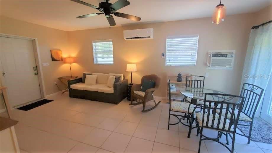 For Rent: $1,275 (1 beds, 1 baths, 500 Square Feet)