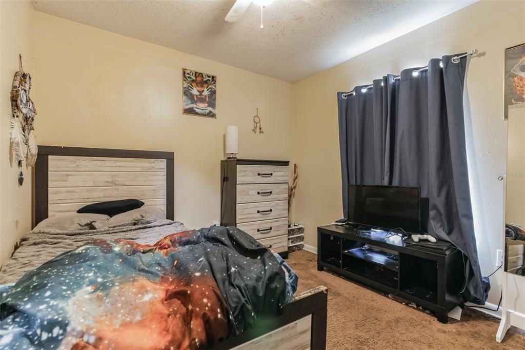 For Sale: $155,000 (3 beds, 1 baths, 1235 Square Feet)