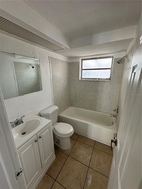 Недавно арендовано: $1,395 (2 спален, 1 ванн, 840 Квадратных фут)