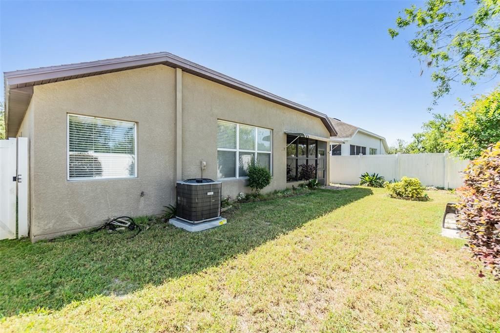 For Sale: $369,900 (4 beds, 2 baths, 2207 Square Feet)