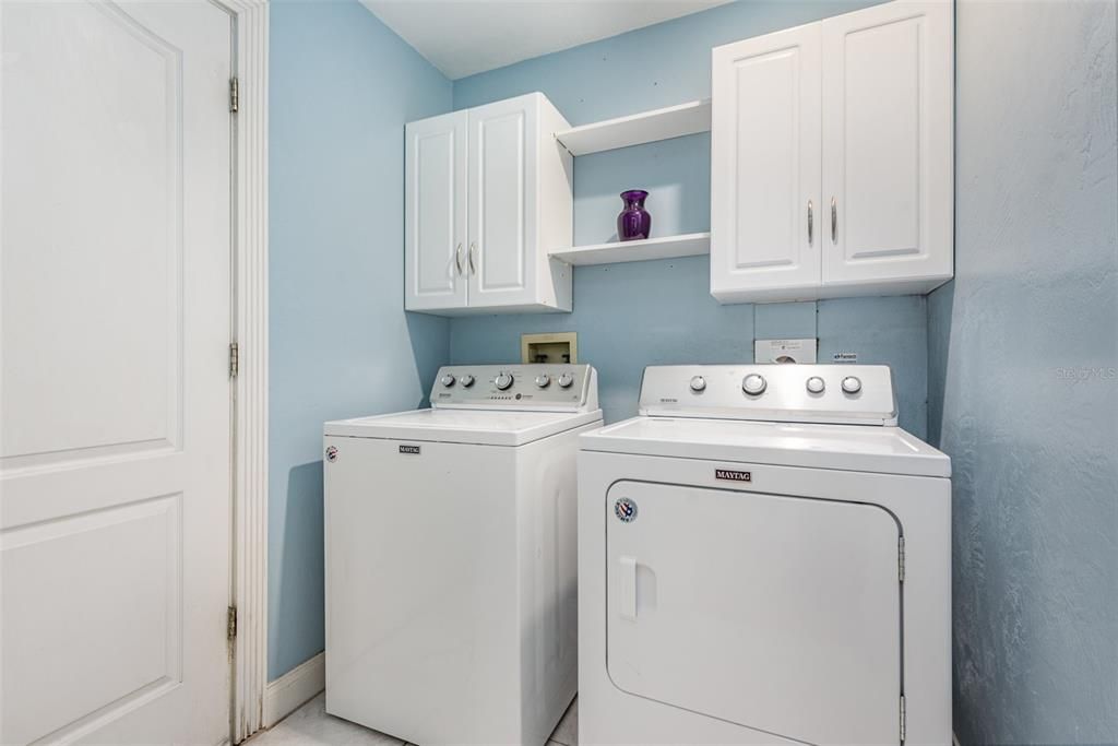 For Sale: $404,900 (3 beds, 2 baths, 1842 Square Feet)
