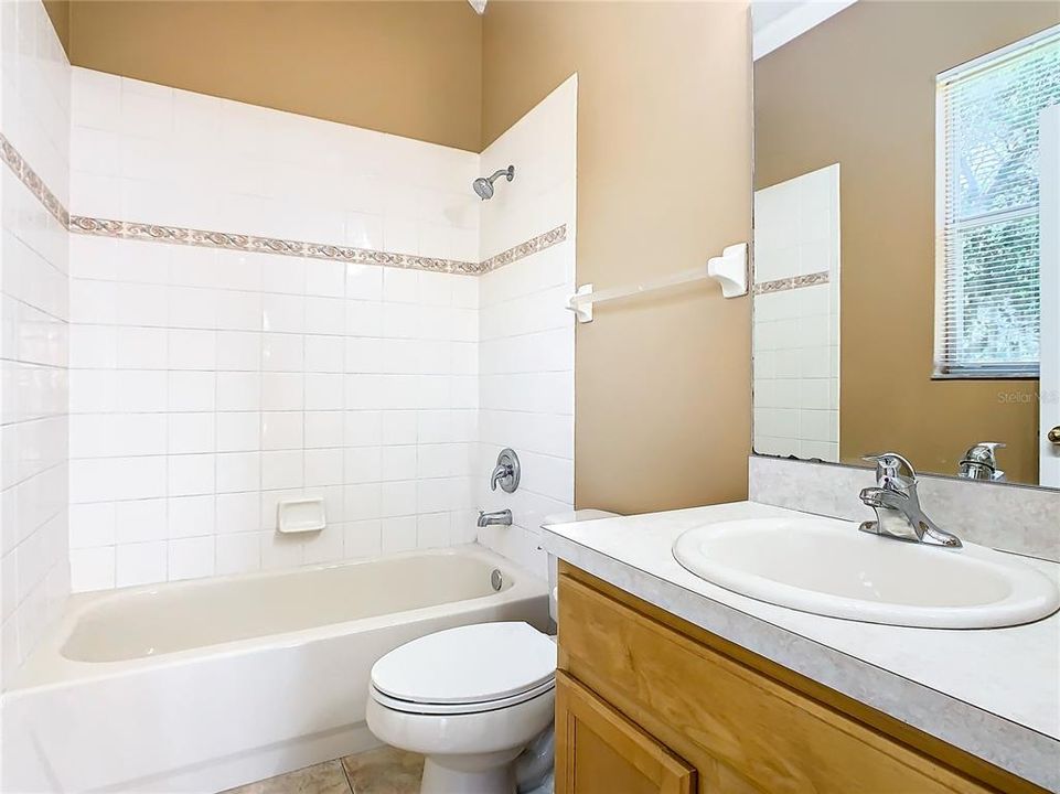 Недавно арендовано: $3,050 (5 спален, 3 ванн, 2725 Квадратных фут)