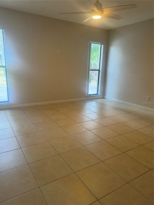 For Rent: $1,900 (2 beds, 2 baths, 1220 Square Feet)