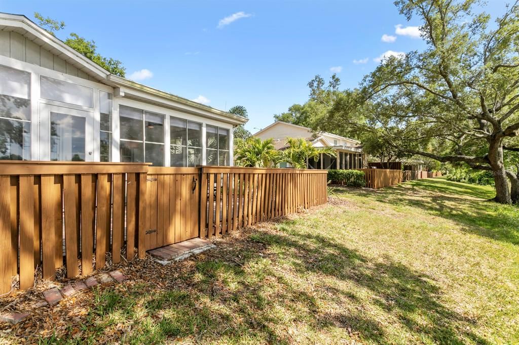 Active With Contract: $275,000 (3 beds, 2 baths, 1160 Square Feet)