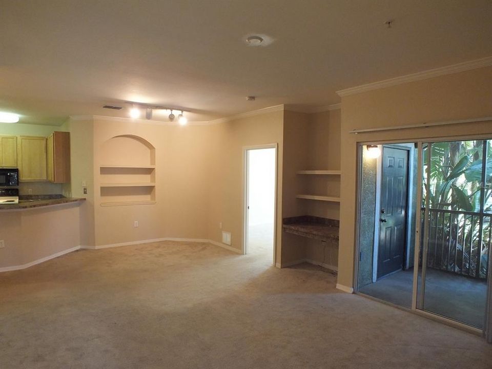 For Rent: $1,800 (3 beds, 2 baths, 1289 Square Feet)