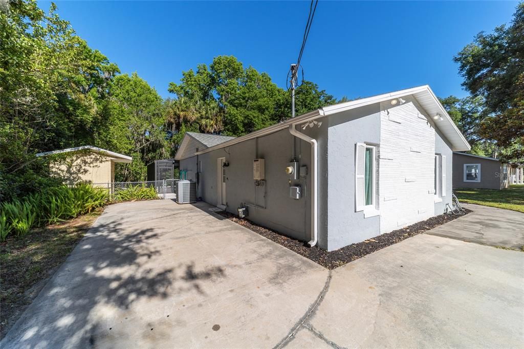 For Sale: $465,000 (4 beds, 2 baths, 2603 Square Feet)