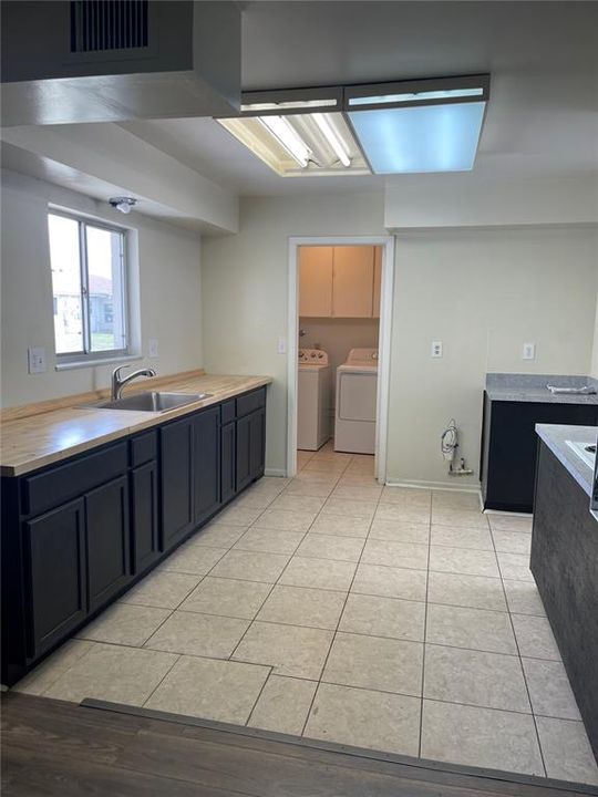 For Rent: $1,995 (2 beds, 2 baths, 1207 Square Feet)