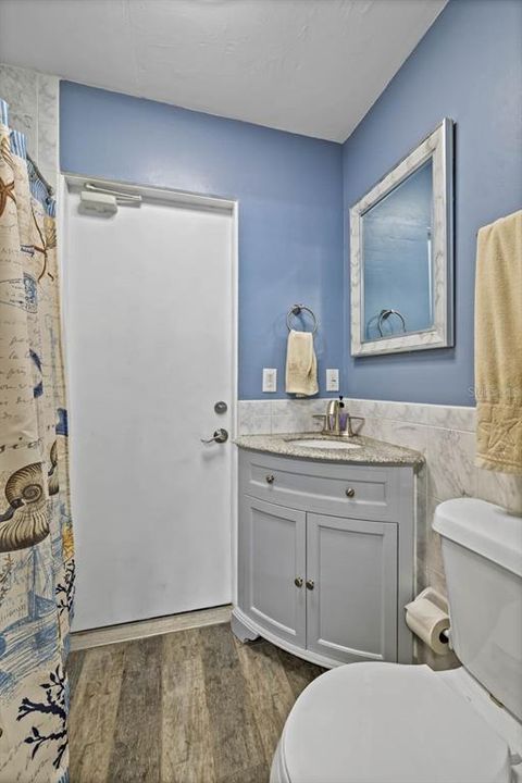 待售: $800,000 (2 贝兹, 3 浴室, 1664 平方英尺)