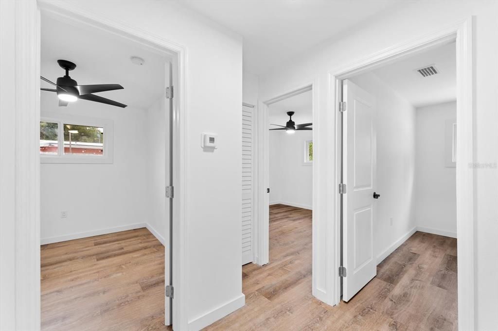 Active With Contract: $335,000 (3 beds, 2 baths, 958 Square Feet)