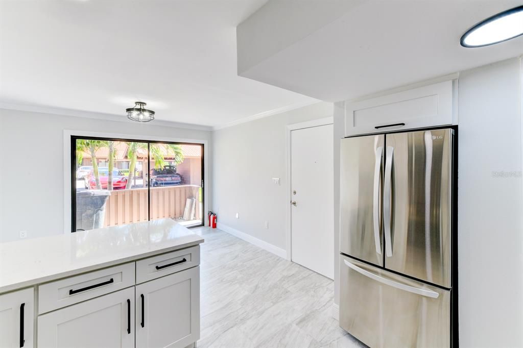 For Sale: $379,900 (2 beds, 2 baths, 1492 Square Feet)