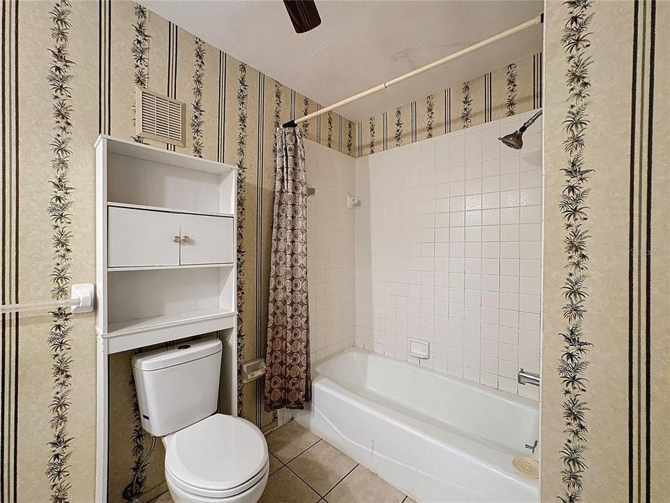 待售: $349,900 (3 贝兹, 2 浴室, 1272 平方英尺)