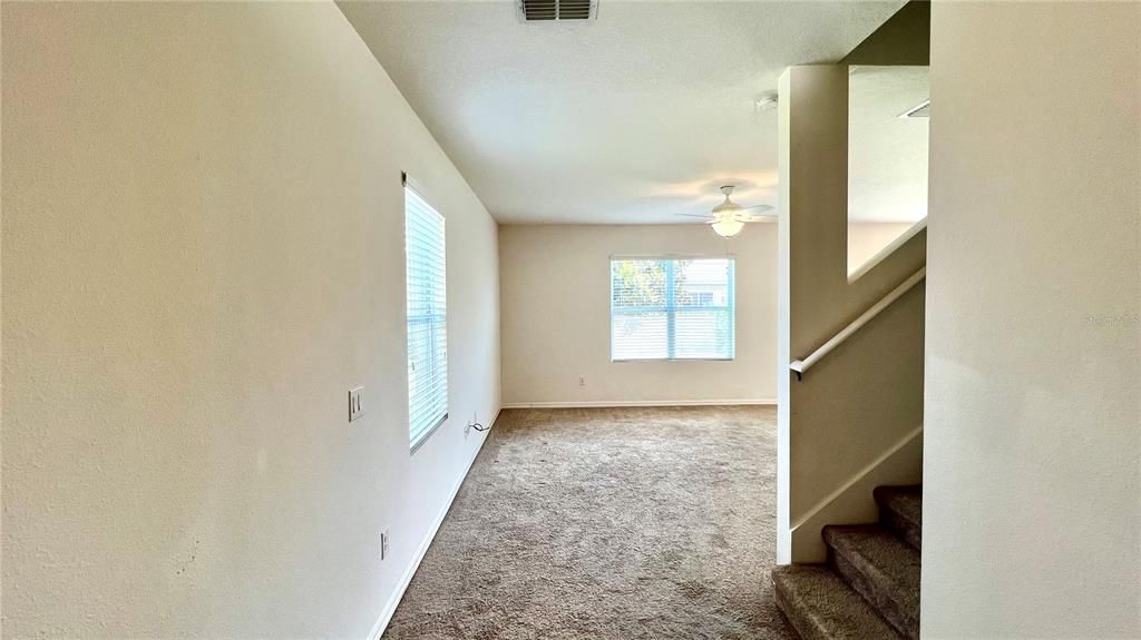 Active With Contract: $2,000 (4 beds, 2 baths, 1969 Square Feet)