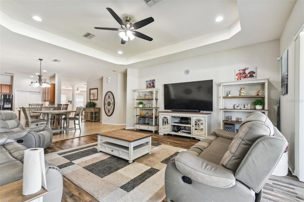 Active With Contract: $535,000 (4 beds, 3 baths, 2588 Square Feet)
