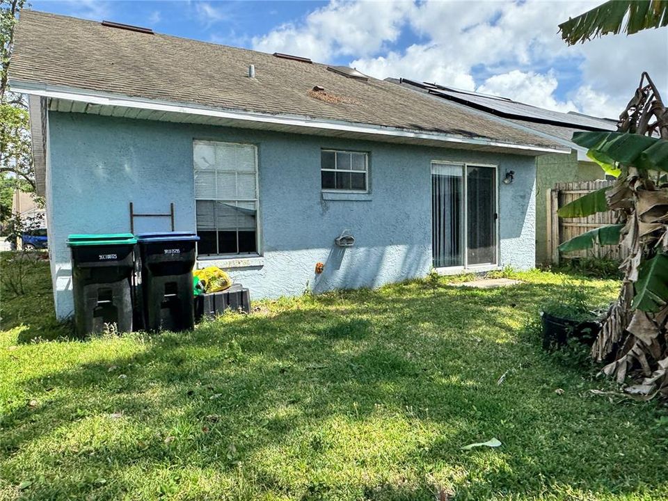Recently Sold: $230,000 (3 beds, 2 baths, 1216 Square Feet)