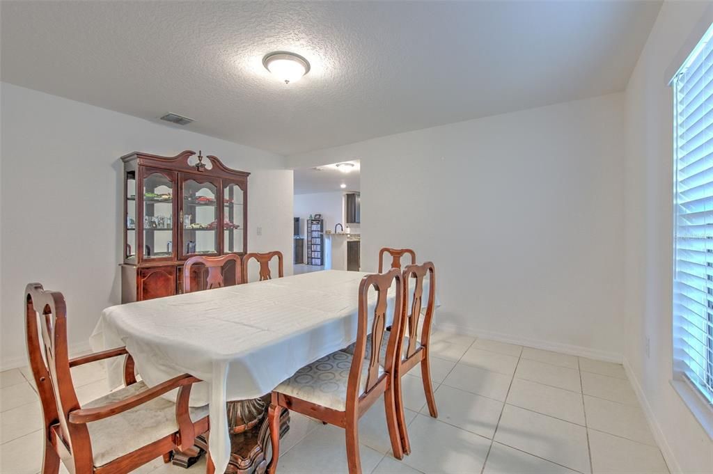 For Sale: $314,950 (3 beds, 2 baths, 1550 Square Feet)