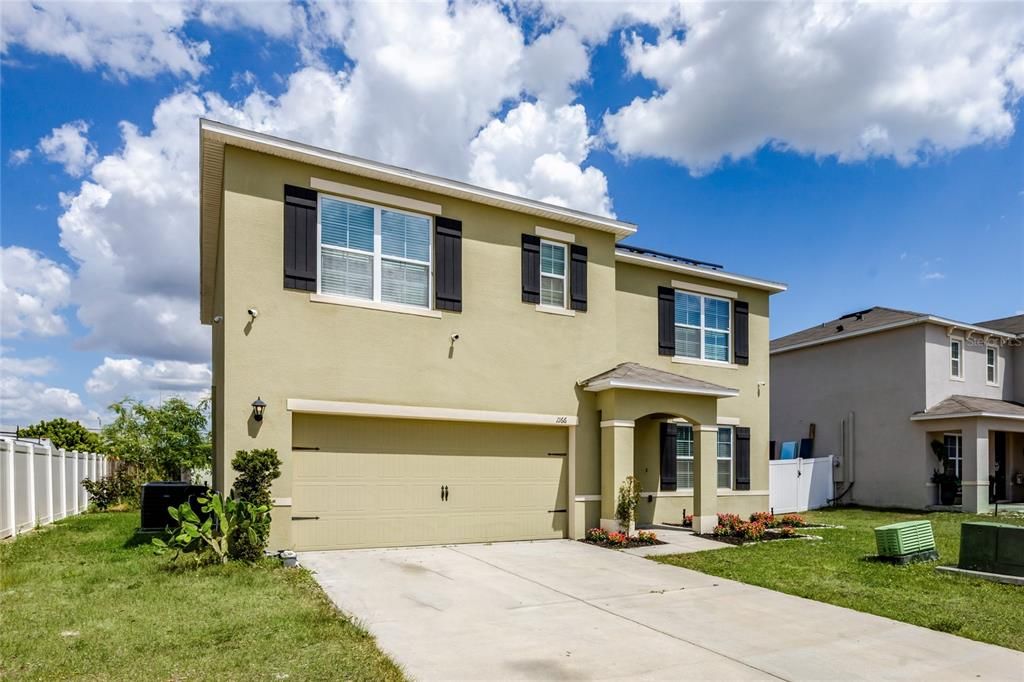 Active With Contract: $340,000 (5 beds, 3 baths, 2605 Square Feet)