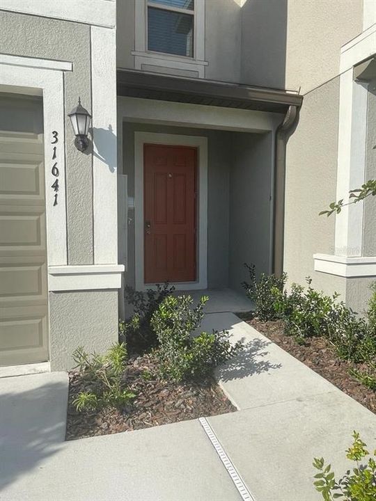 For Rent: $2,300 (3 beds, 2 baths, 1760 Square Feet)