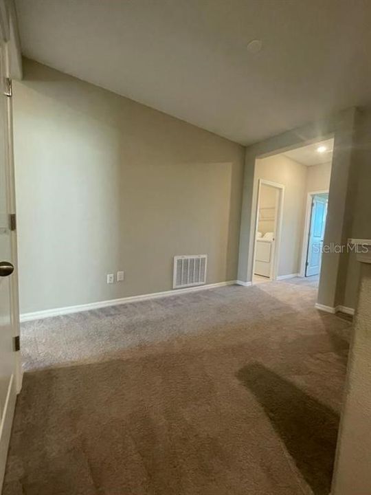 For Rent: $2,300 (3 beds, 2 baths, 1760 Square Feet)
