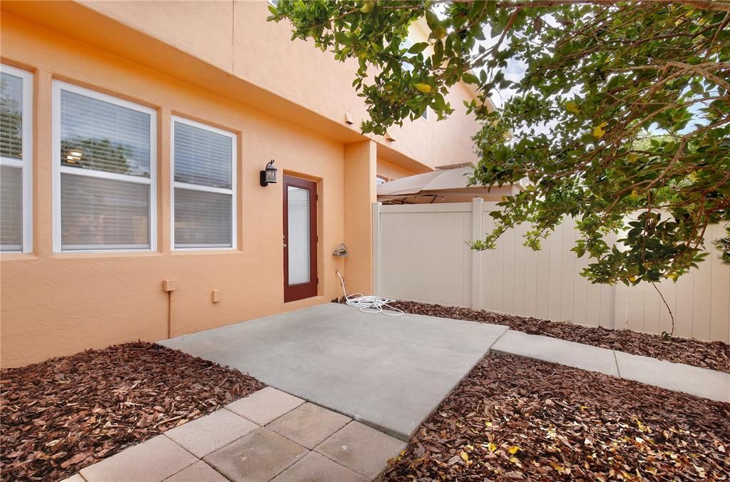 Recently Rented: $2,095 (3 beds, 2 baths, 1550 Square Feet)