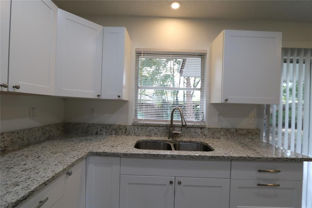 For Rent: $1,950 (3 beds, 2 baths, 1154 Square Feet)