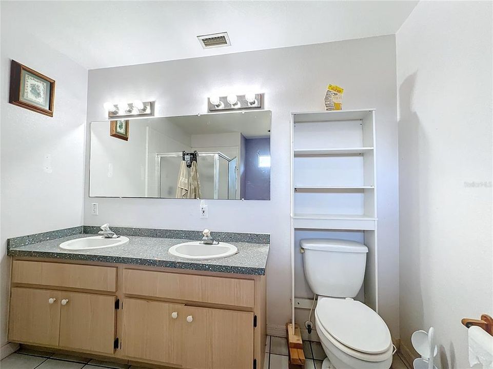 For Sale: $418,900 (3 beds, 2 baths, 1550 Square Feet)
