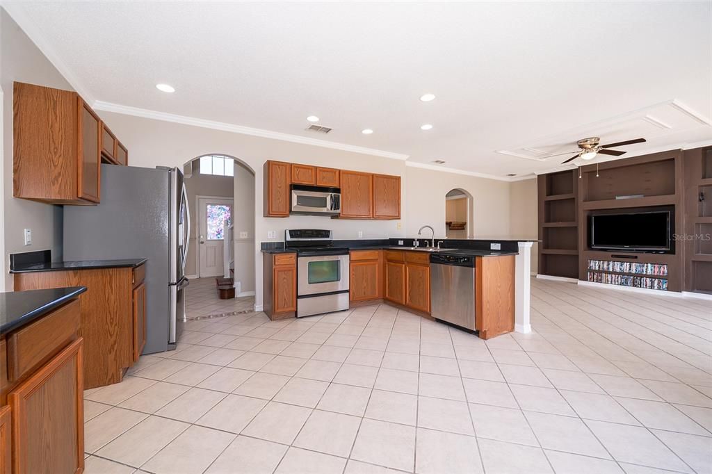 Active With Contract: $359,900 (4 beds, 2 baths, 2103 Square Feet)