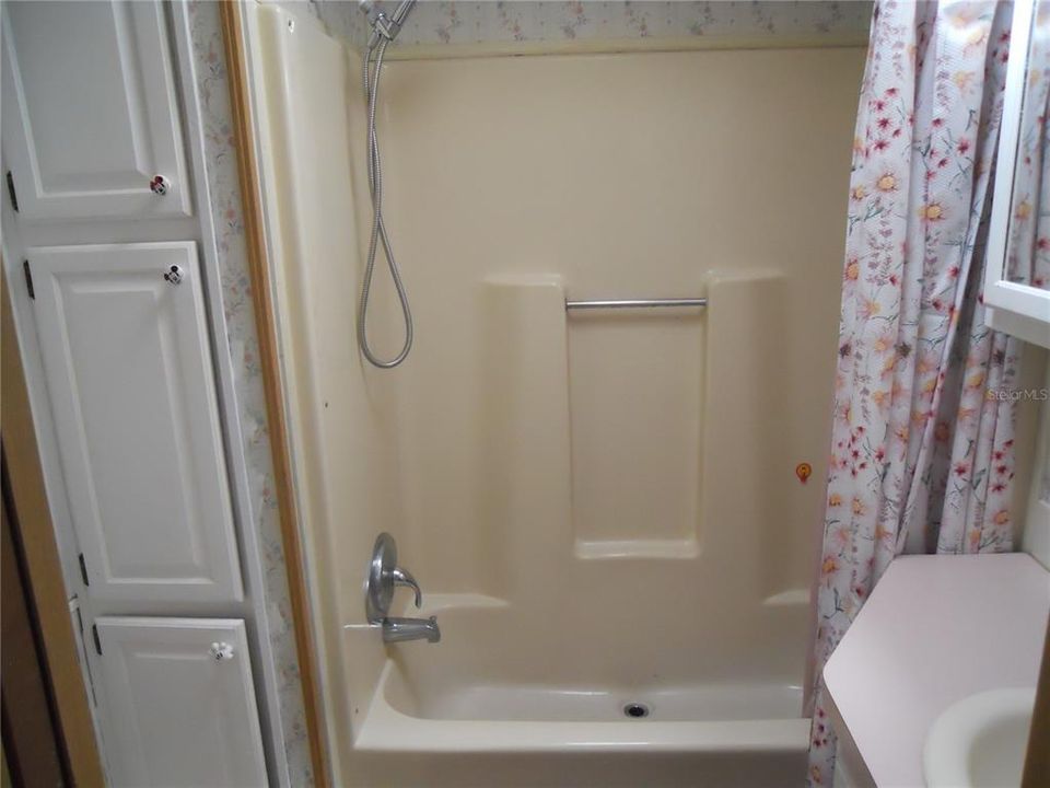 待售: $170,000 (3 贝兹, 2 浴室, 960 平方英尺)