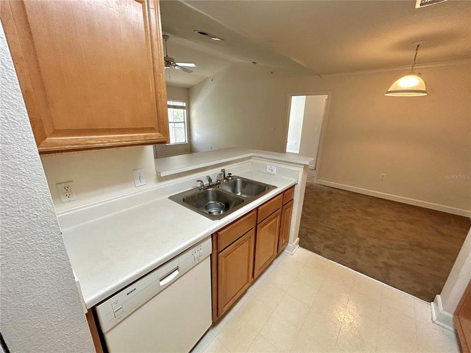 For Rent: $1,650 (2 beds, 2 baths, 1133 Square Feet)
