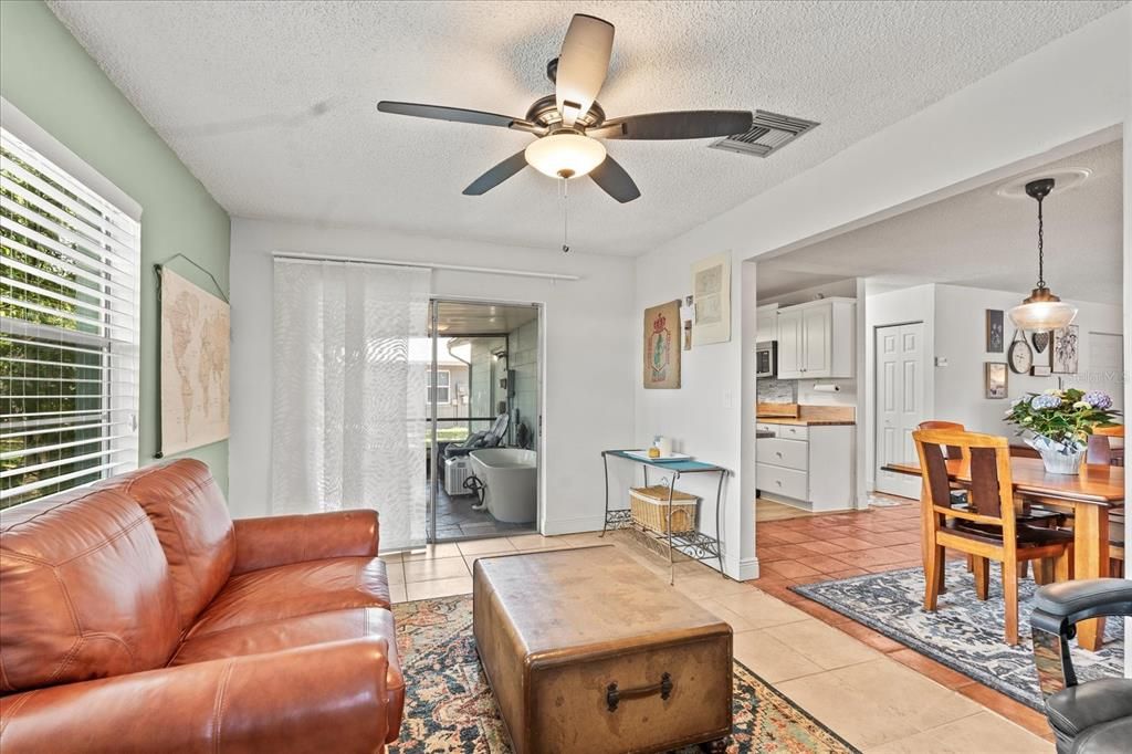 For Sale: $338,000 (3 beds, 2 baths, 1436 Square Feet)